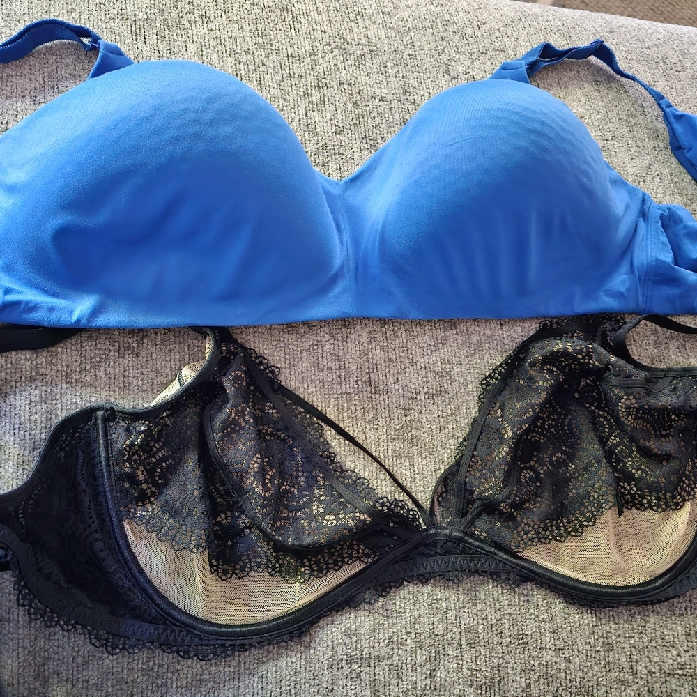 2 Bras 46DD